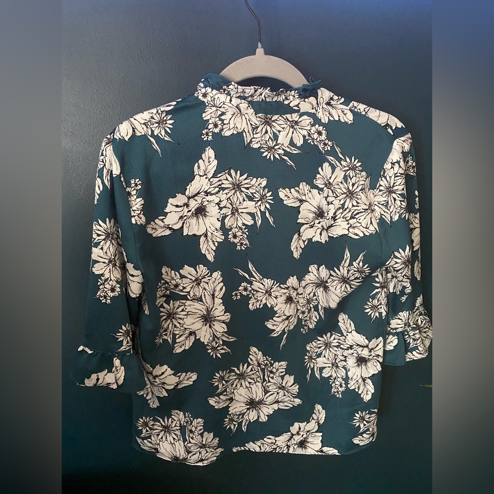 Ann Taylor Blouse, Size Small